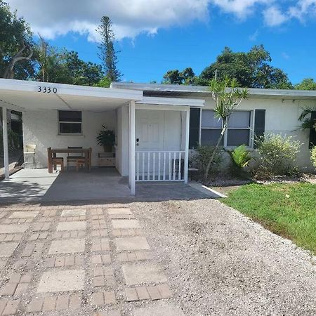 Entire Home By Siesta Key/Closed To Downtown Σεϊρασότα Εξωτερικό φωτογραφία