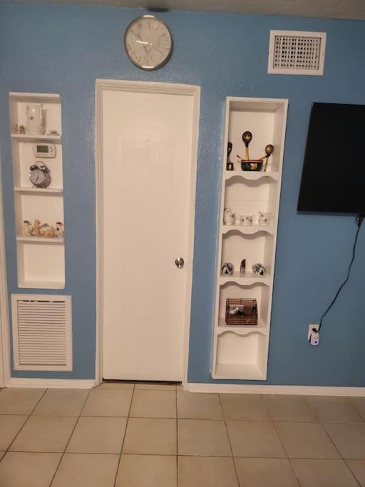 Entire Home By Siesta Key/Closed To Downtown Σεϊρασότα Εξωτερικό φωτογραφία
