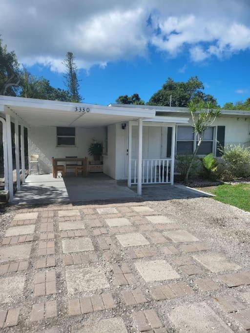 Entire Home By Siesta Key/Closed To Downtown Σεϊρασότα Εξωτερικό φωτογραφία
