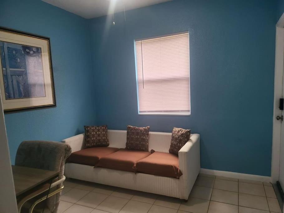 Entire Home By Siesta Key/Closed To Downtown Σεϊρασότα Εξωτερικό φωτογραφία