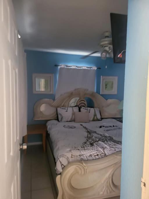 Entire Home By Siesta Key/Closed To Downtown Σεϊρασότα Εξωτερικό φωτογραφία