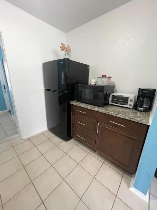 Entire Home By Siesta Key/Closed To Downtown Σεϊρασότα Εξωτερικό φωτογραφία
