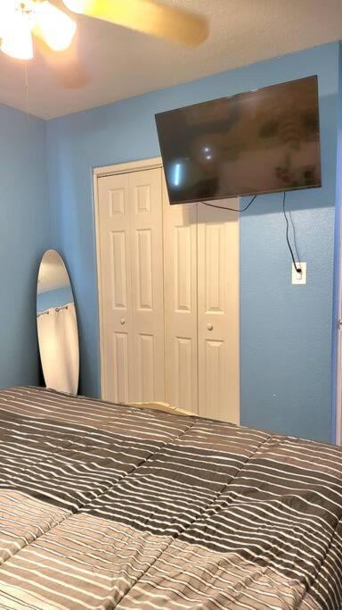 Entire Home By Siesta Key/Closed To Downtown Σεϊρασότα Εξωτερικό φωτογραφία