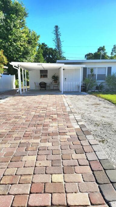 Entire Home By Siesta Key/Closed To Downtown Σεϊρασότα Εξωτερικό φωτογραφία