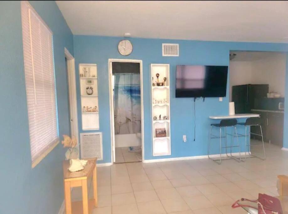 Entire Home By Siesta Key/Closed To Downtown Σεϊρασότα Εξωτερικό φωτογραφία